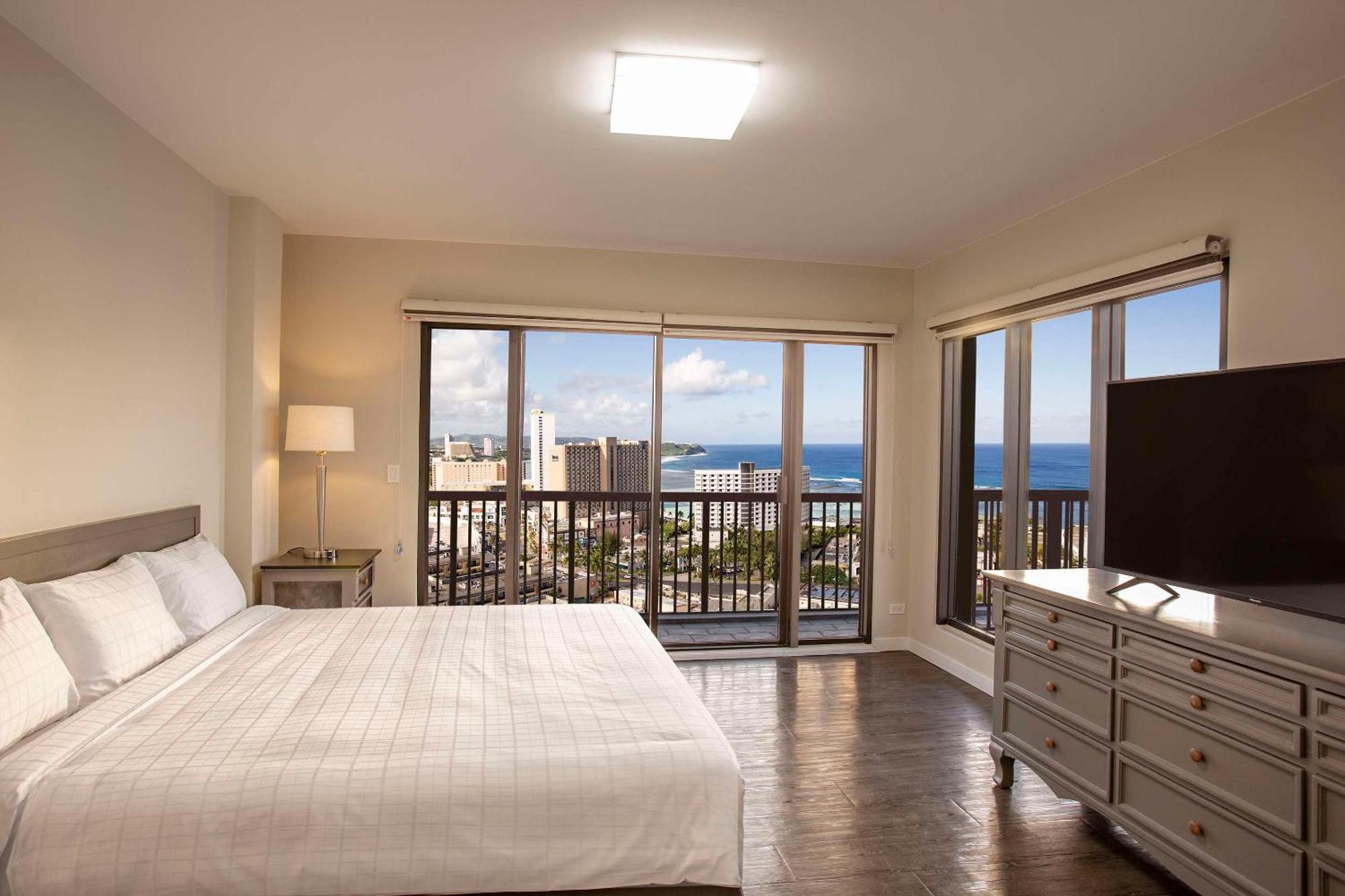 The Bayview Hotel Guam Тумон Экстерьер фото